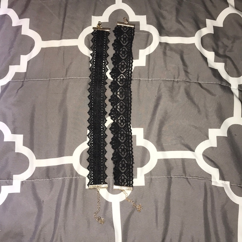Forever 21 choker set